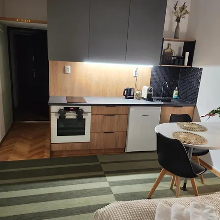 Plac Mirowski Centrum * 바르샤바