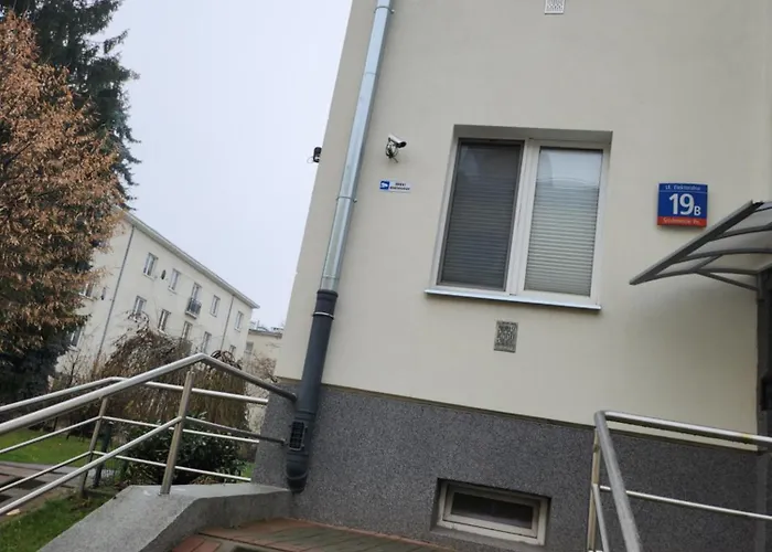 Plac Mirowski Centrum *