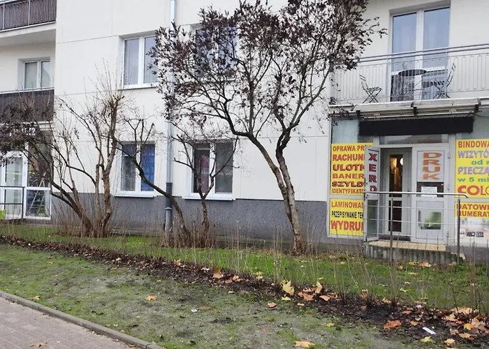 Plac Mirowski Centrum *